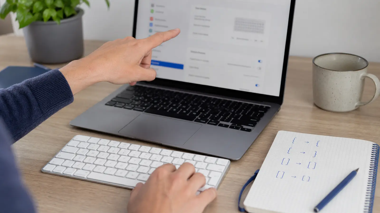 Vérification de la disposition clavier Mac pour retrouver les accolades